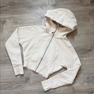 LuLuLemon full zip crop Scuba 2